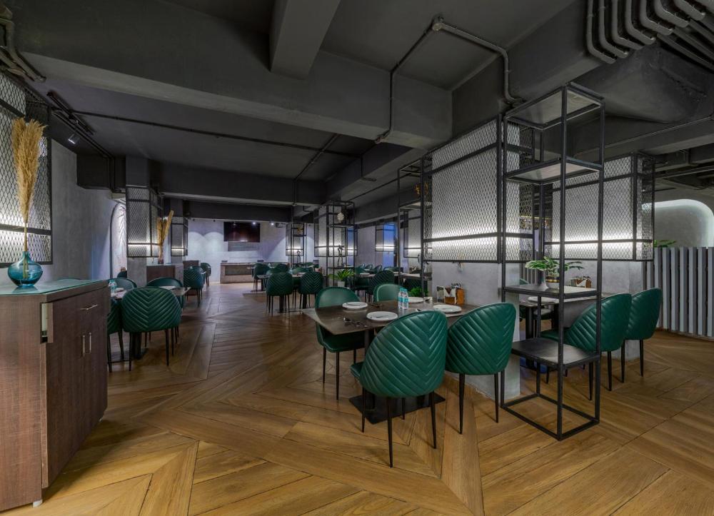 HOTEL PRATHAM