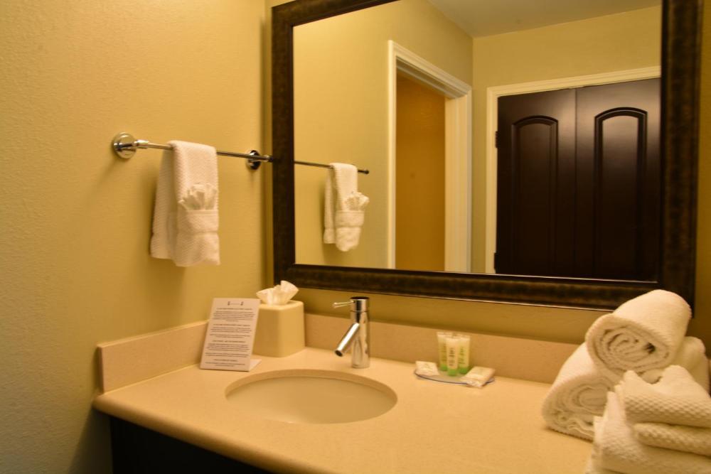 Foto - Staybridge Suites College Station, an IHG Hotel