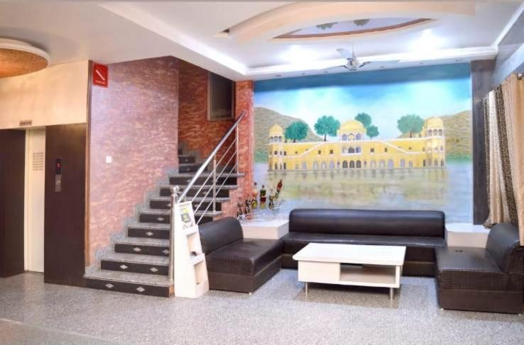 Hotel Hayat Residency