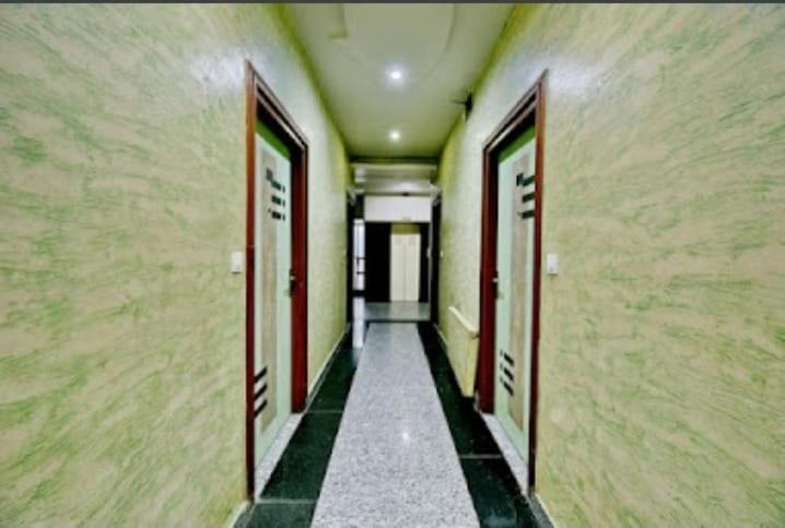 Hotel Hayat Residency
