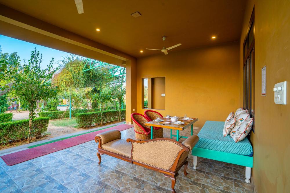 GiriSadan Organic Retreat & Experiences