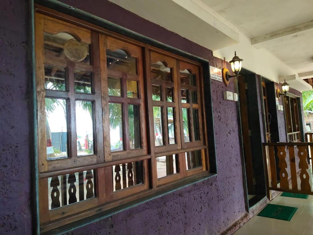 Manali Beach Resort