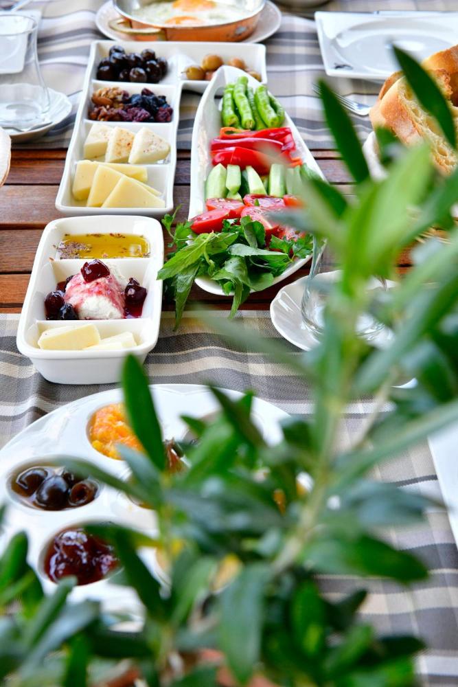 siyah lale otel cunda