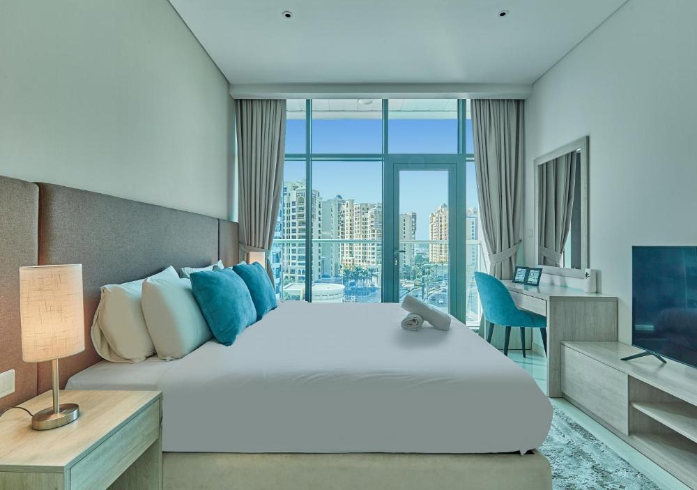 First Class Apartments in Seven Palm with direct Access to the West Palm Beach and Nakheel Mall