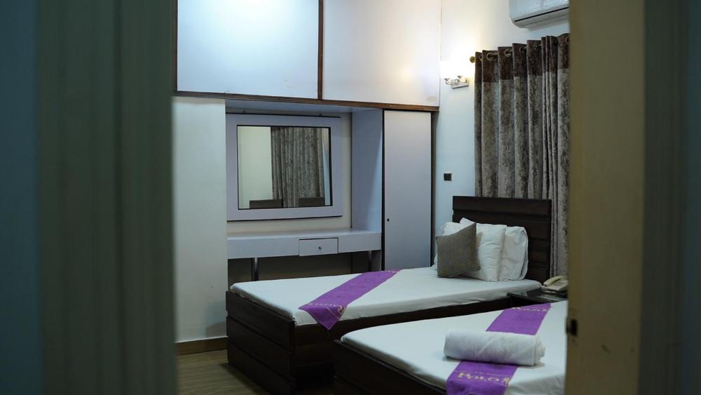 Room image 3