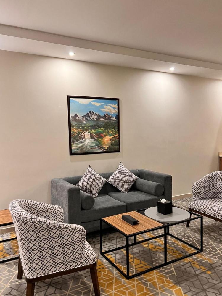 Room image 3
