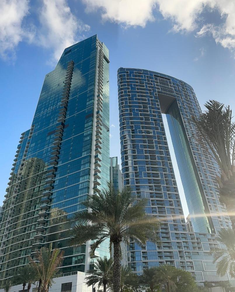 Stunning 5* 4BR-Oceanfront-Apartment