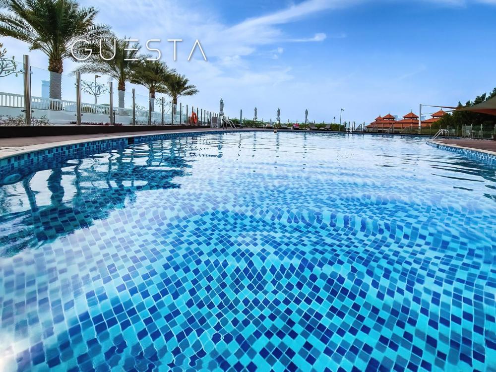 Azizi Mina The Palm, Free beach and pool access