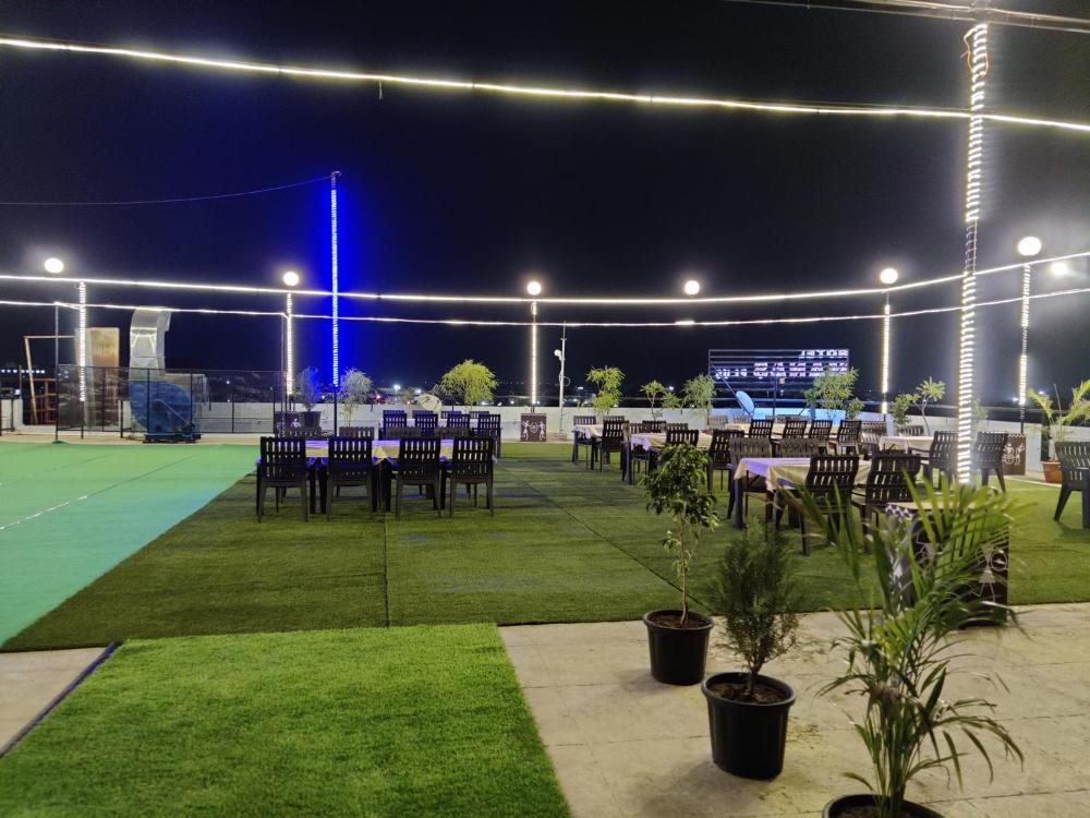 Hotel Manas Plus