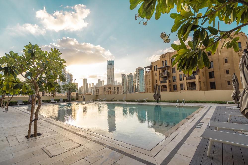 Prime Retreats @ Burj Royale By Emaar