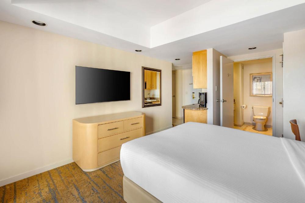 Room Image 4
