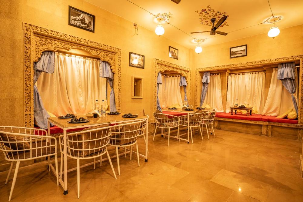 Tripli Hotels Prithvi Haveli 