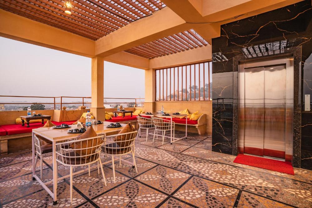 Tripli Hotels Prithvi Haveli 