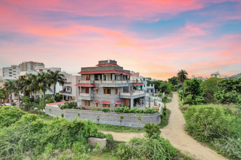 Shree Deogarh Niwas