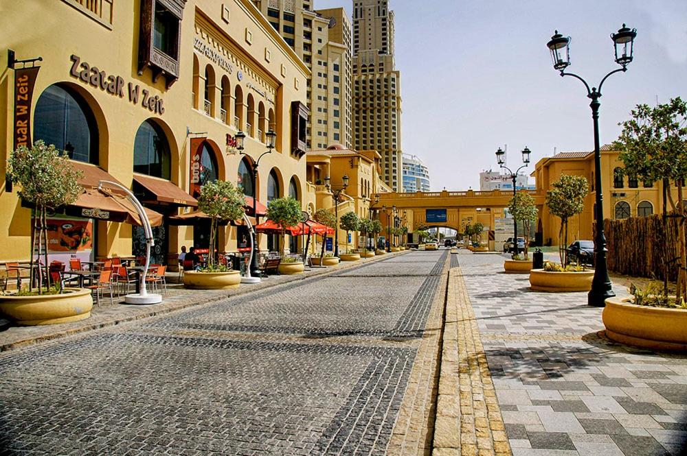 Royal Oceanic in JBR by HAPPY SEASON