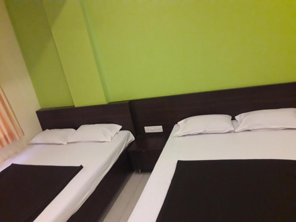 HOTEL SAIMEERA PALACE