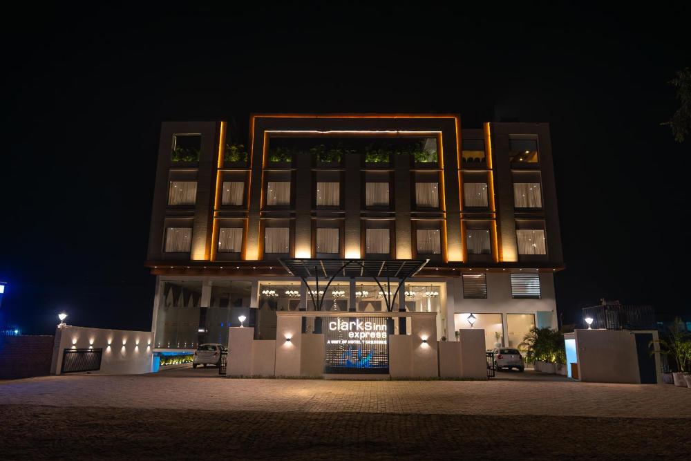 Clarks Inn Express, Ayodhaya