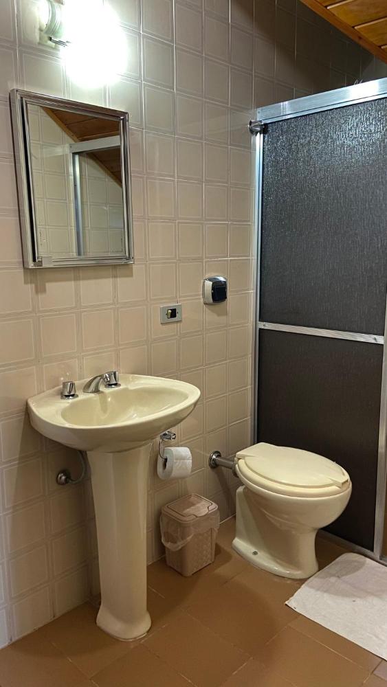 Room image 3