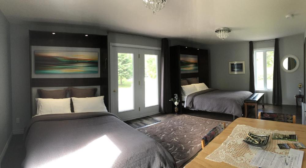 Room image 3
