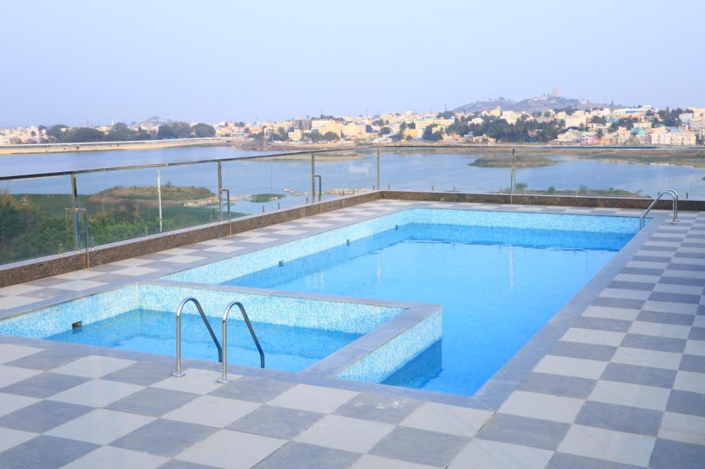 Hotel Anand Grand