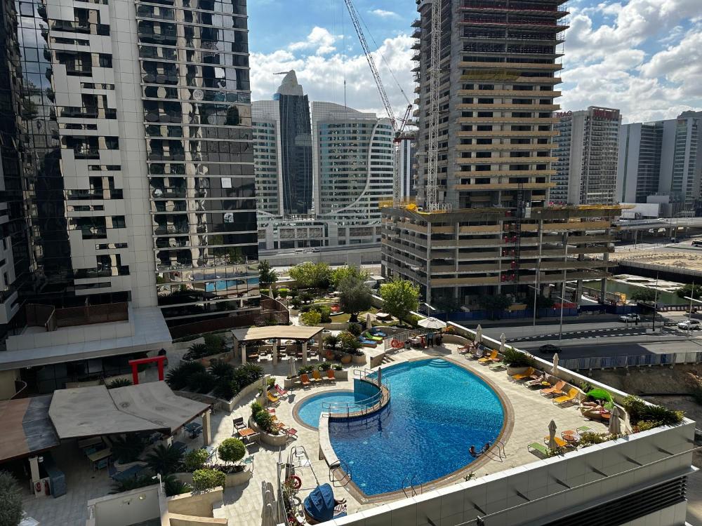 Dunya Tower Luxury and 2 min walk to Dubai Mall and Burj Khalifa in heart of Downtown