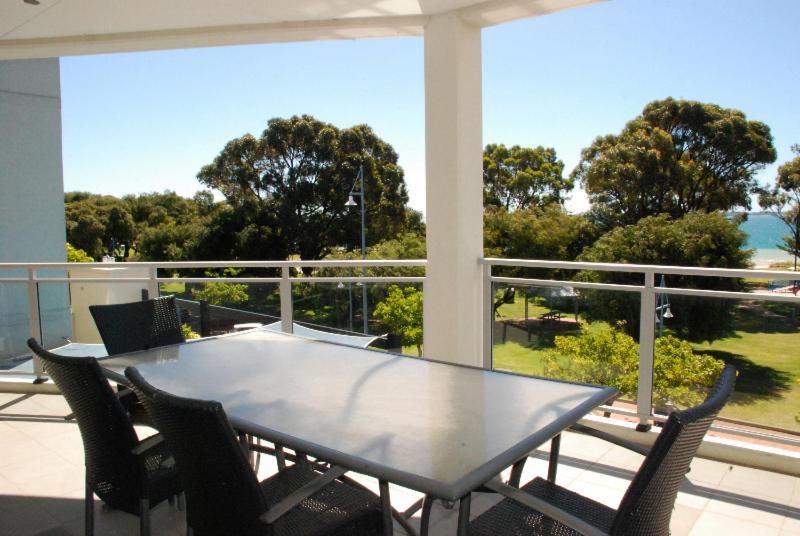 Spinnakers by Rockingham Apartments