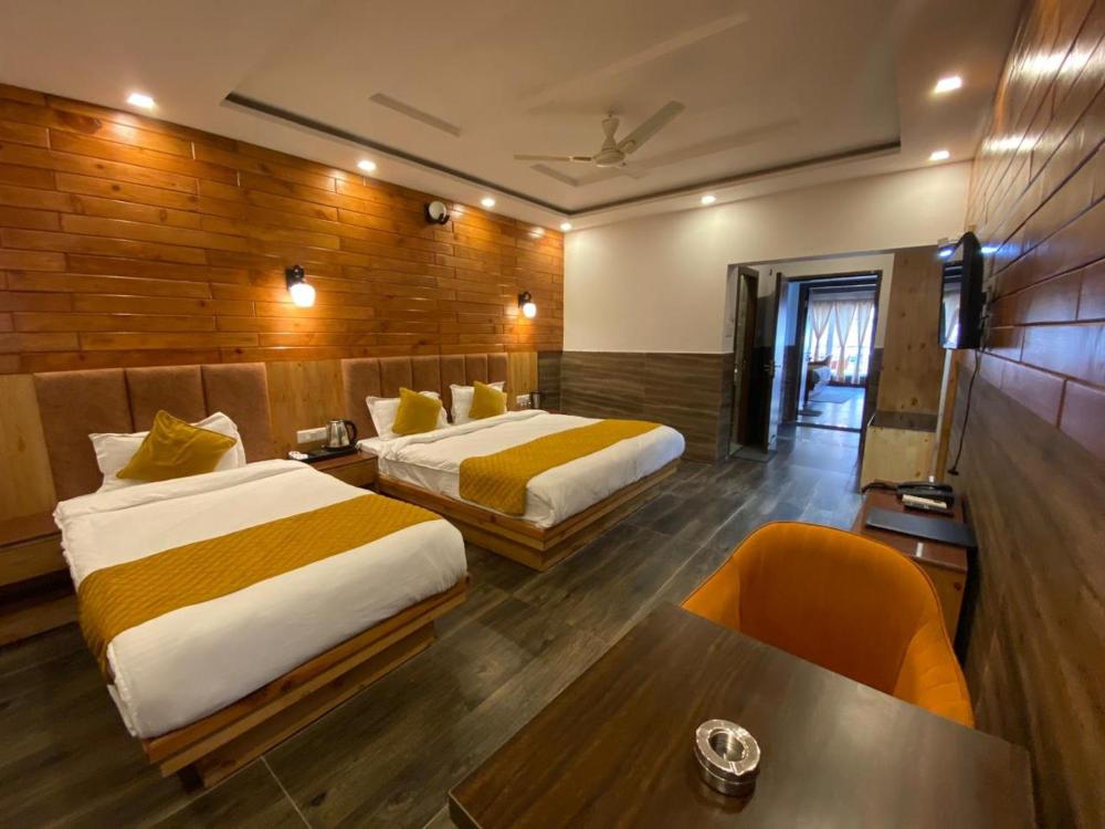 The Aesthetic Hotel & Restaurant