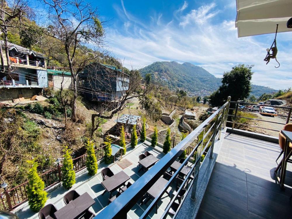 The Aesthetic Hotel & Restaurant
