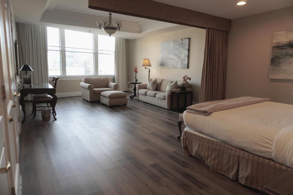 Room image 4