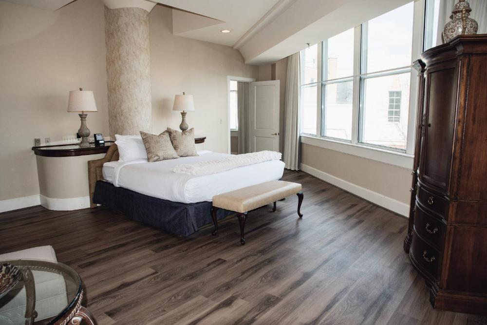 Room image 4