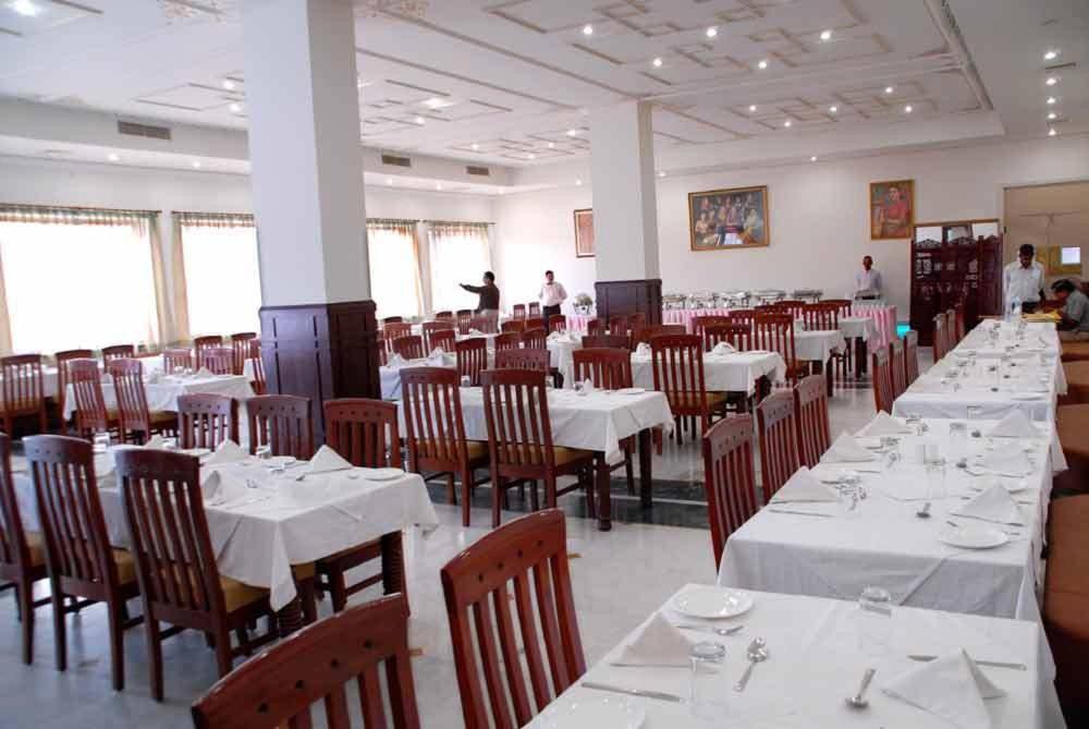 Hotel Glitz
