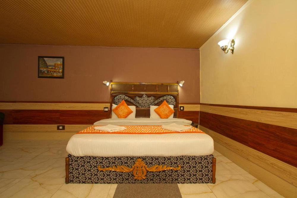 Ishaan Resorts