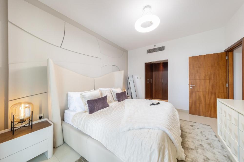 Better Stay - Standpoint Residences Apartment