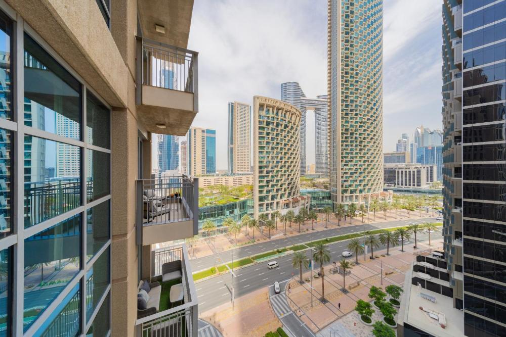 Better Stay - Standpoint Residences Apartment