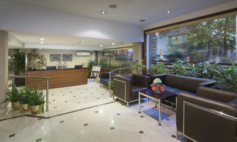 Best hotels in Kolkata under 3000 INR