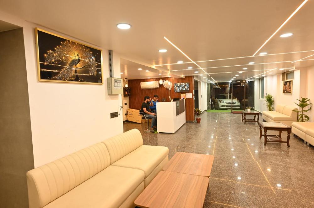 Side Image 2