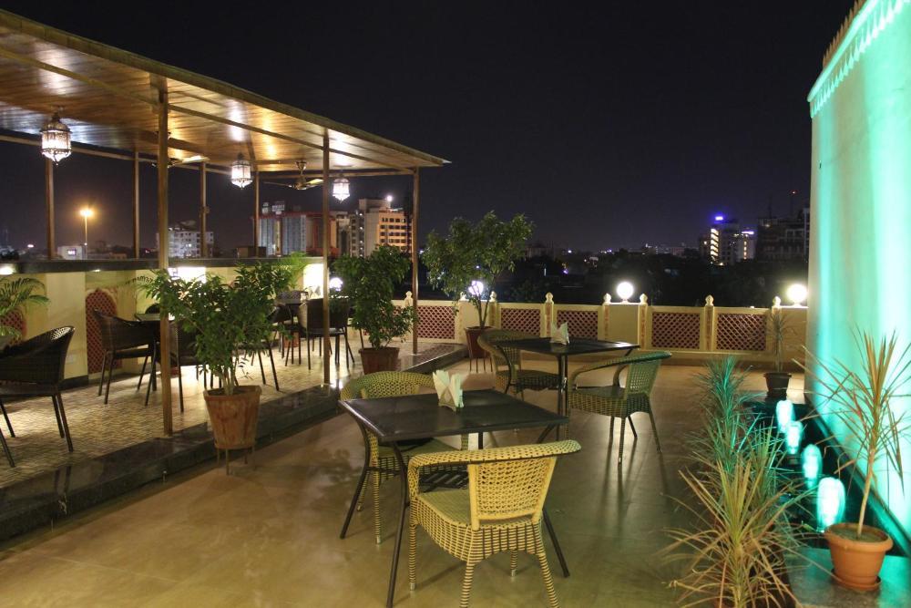 Hotel H R Palace