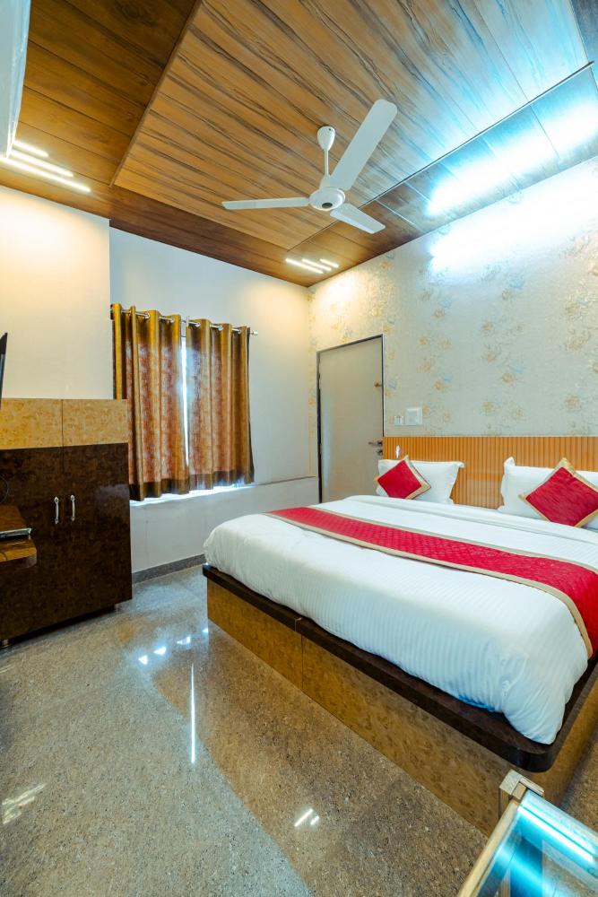 HOTEL METRO REGENCY INN