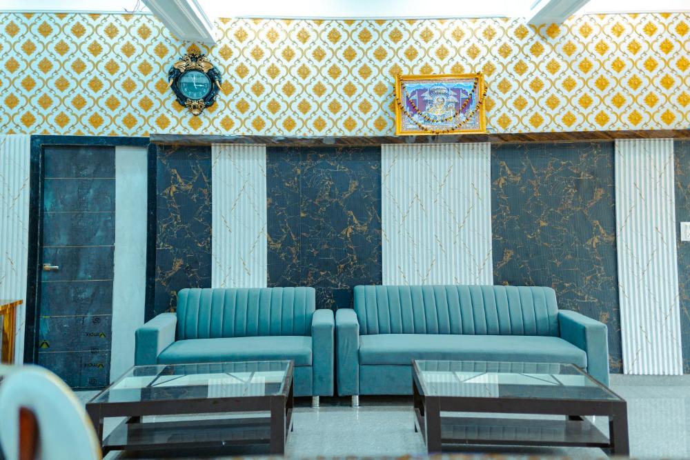 HOTEL METRO REGENCY INN