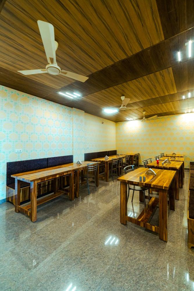 HOTEL METRO REGENCY INN