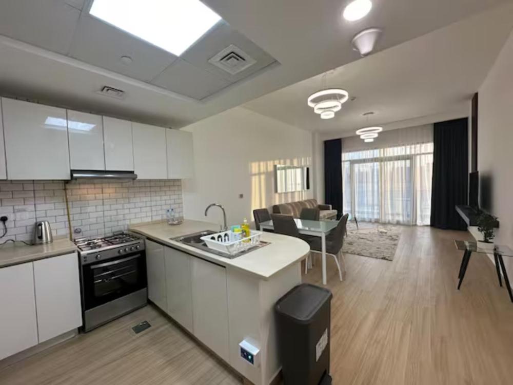 151 Residence Jumeirah Gardens