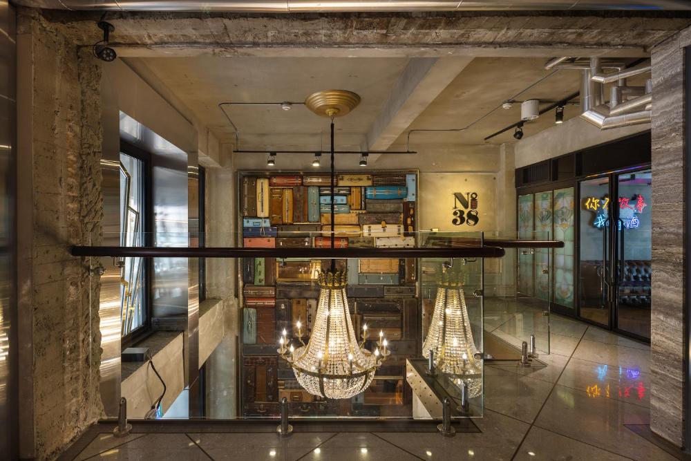 1969 블루스카이 체크인 (BlueSky Hotel)