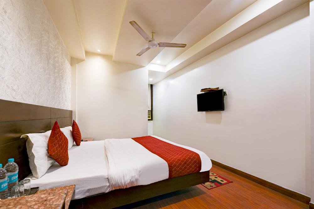Room image 3