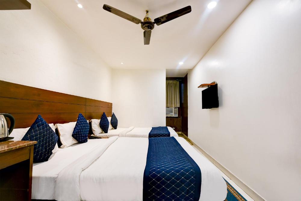 Room image 4