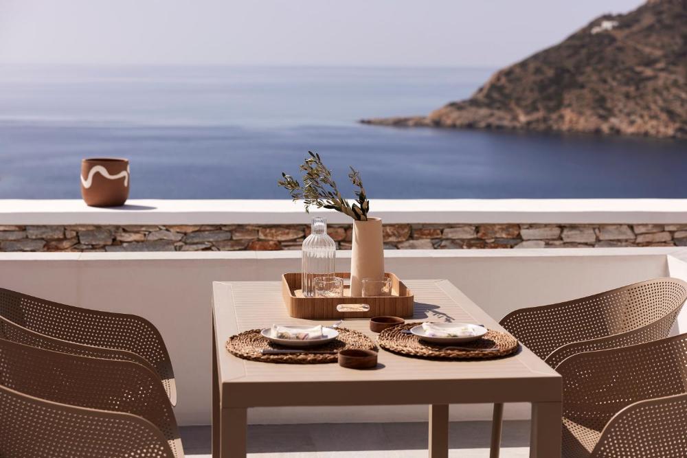 eutopia suites sifnos