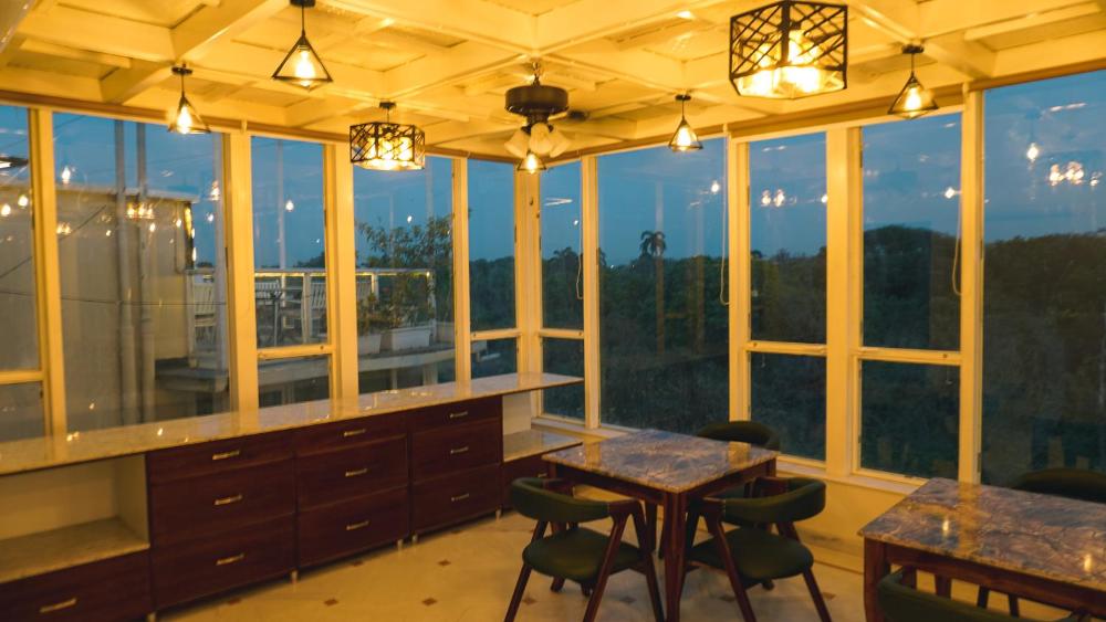 Hotel Naren Villa