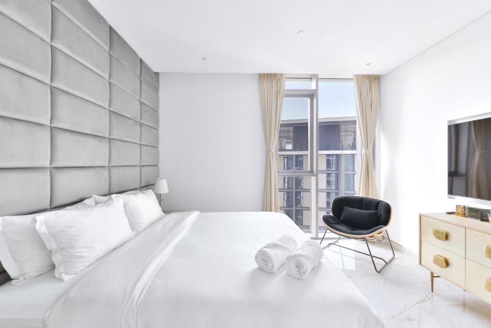 Premium 2+1 BR condo in the heart of Bluewaters Island