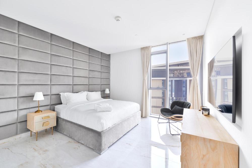 Premium 2+1 BR condo in the heart of Bluewaters Island