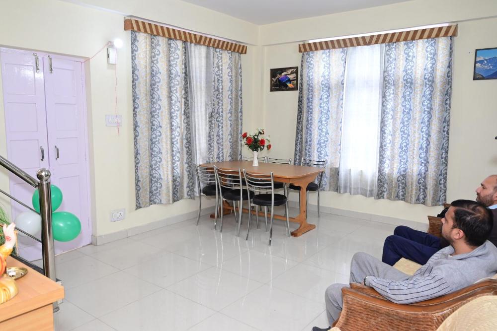 Goroomgo Krishna BNB Guest House Shimla