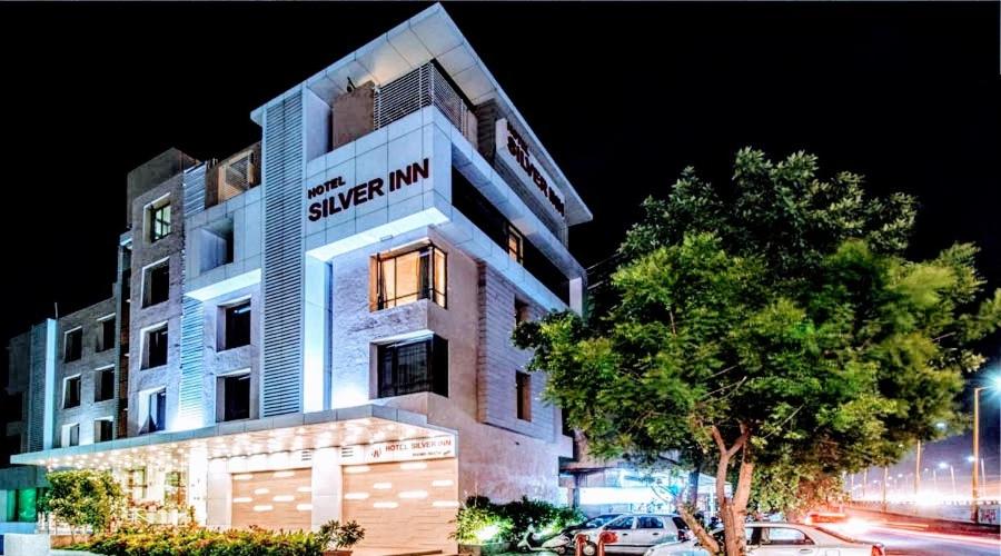 Hotel Silver Inn